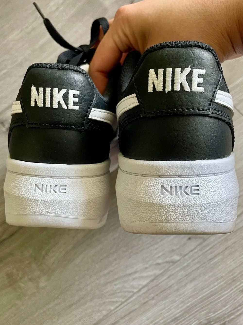 Nike women’s Court Vision Alta